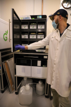 TipCycle project manager Adam Fallah demonstrates how Grenova's pipette tip washing system operates. TipCycle project manager Adam Fallah demonstrates how Grenova's pipette tip washing system operates.